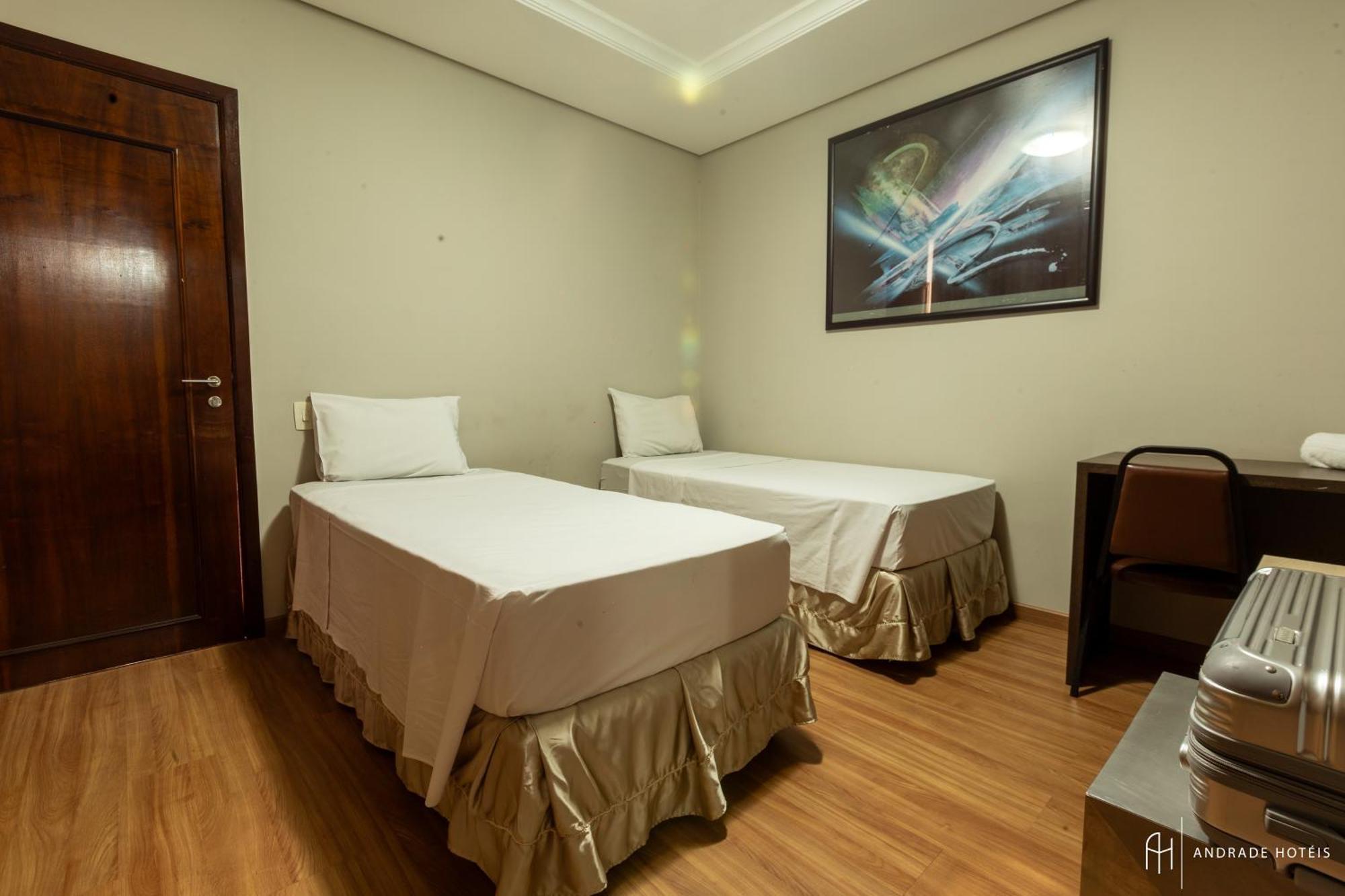 Hotel Rede Andrade Guaira Curitiba Esterno foto